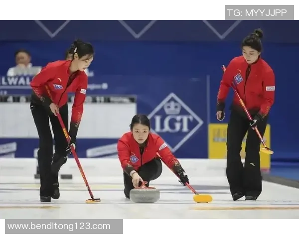 世界青少年冰壶锦标赛在丹麦霍森斯圆满落幕各国青年选手展现冰上风采